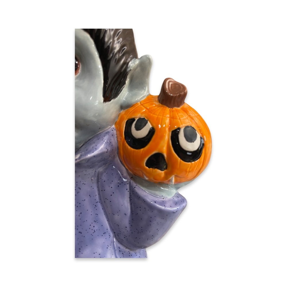 Rockabilly Punk Rock Dracula: Vintage Halloween Decor: Ceramic Vampire - Picture 3 of 6